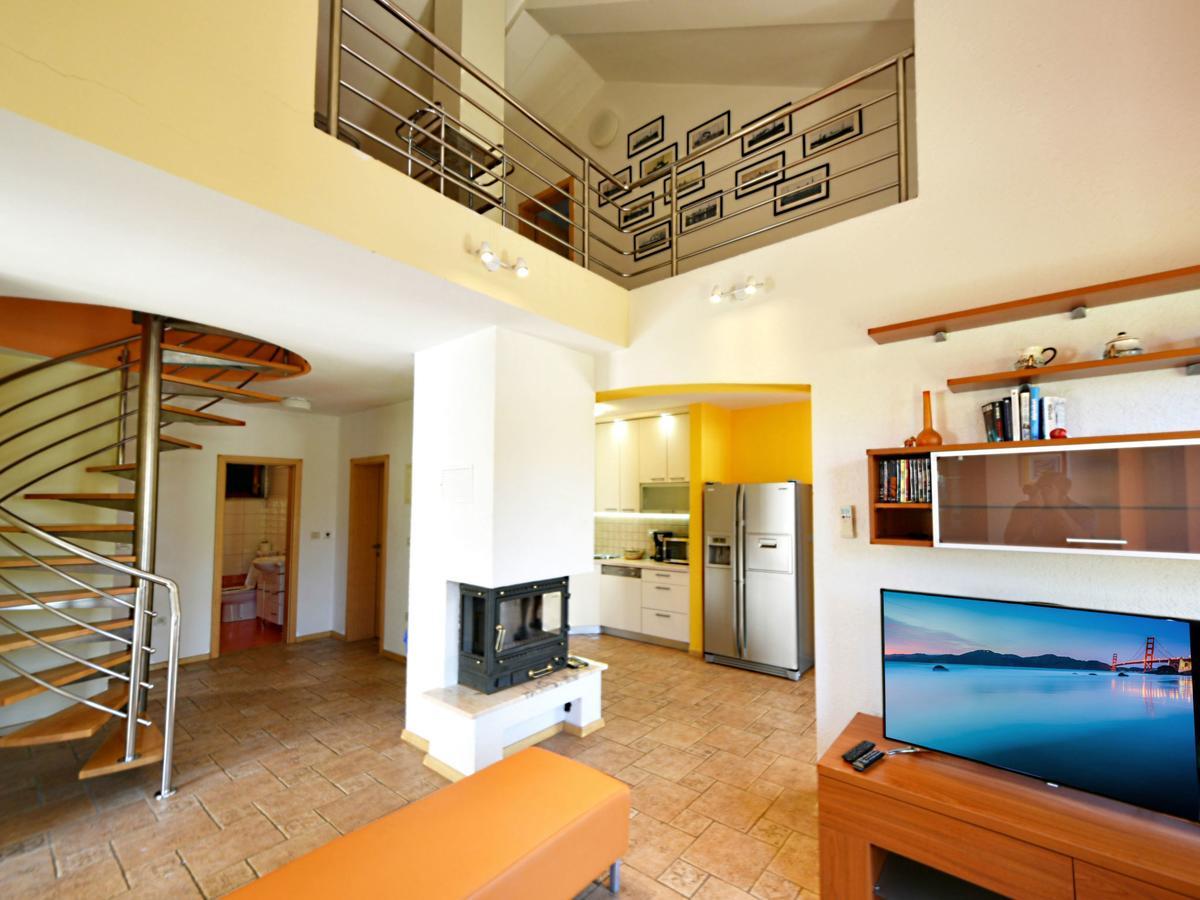 Villa Yellow House By Interhome Diklo Eksteriør bilde