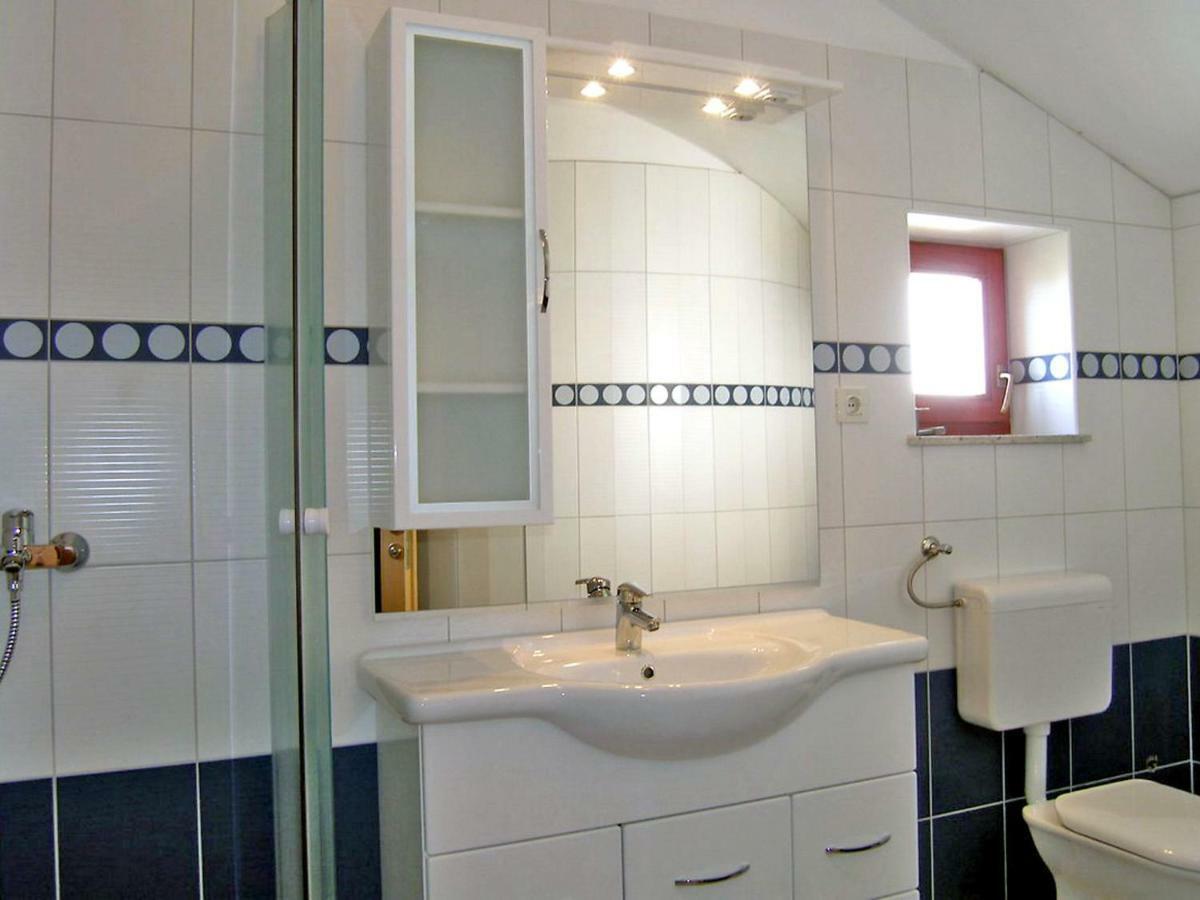 Villa Yellow House By Interhome Diklo Eksteriør bilde